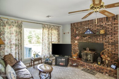 _RMJ1349 family room