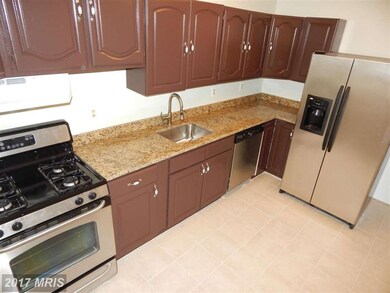 838 W Lombard St, Baltimore, MD 21201 - photo 4