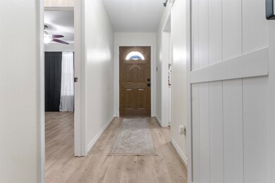 1401 Avenue O unit I, Huntsville, TX 77340 - photo 3