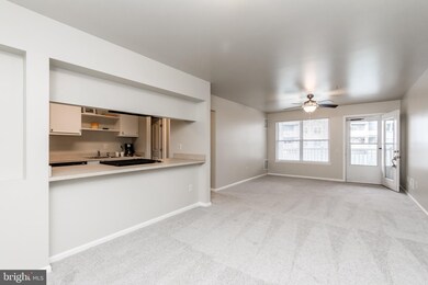 500 Waters Edge Dr unit 500, Newark, DE 19702 - photo 6