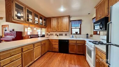 1941 Farmer Ranch Rd, Hayfork, CA 96041 - photo 6