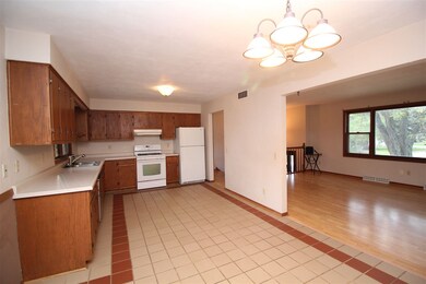 2704 Valley St, Cross Plains, WI 53528 - photo 6