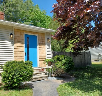 10 Hinkley St, Lisbon, ME 04252 - photo 4