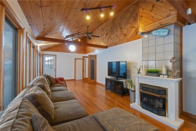 233 Halsey Rd, Woonsocket, RI 02895 - photo 6