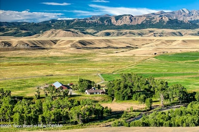 1311 AND 1 1315 Rd, Meeteetse, WY 82433 - photo 2
