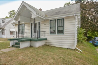 67 Maple Grove Ave (3)