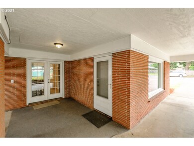 356 NE 10th Ave, Canby, OR 97013 - photo 3