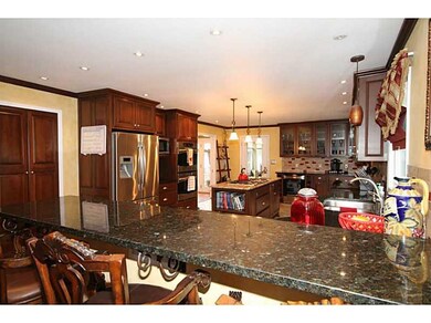 2564 Union St, Columbus, IN 47201 - photo 6