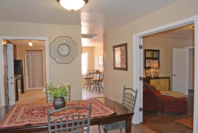Dining Room.JPG