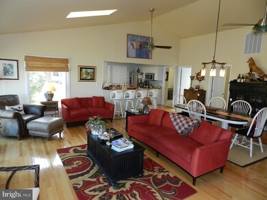 125 Riverview Cir, Colonial Beach, VA 22443 - photo 6