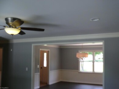 880 Rockcliff Terrace, Asheboro, NC 27205 - photo 5