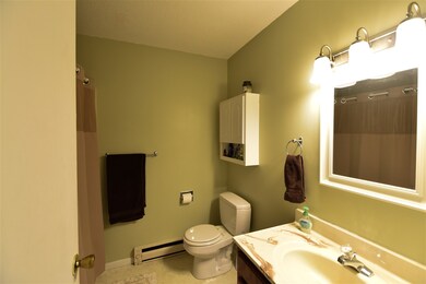 12 Twin Oaks Terrace, South Burlington, VT 05403 - photo 6