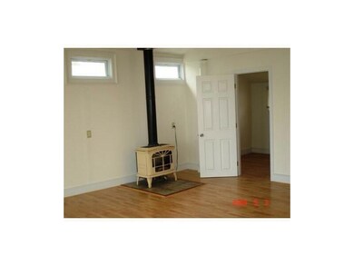 221 Namquid Dr, Warwick, RI 02888 - photo 5