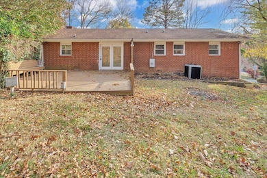 222 Maple Dr, Blue Ridge, VA 24064 - photo 4