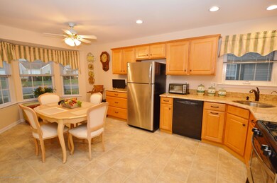 2326 Logan Ct, Toms River, NJ 08755 - photo 4