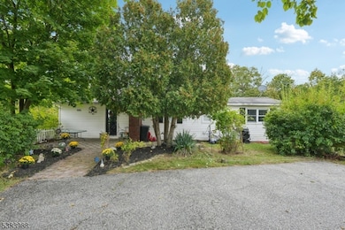 6 Mulberry St, Hamburg, NJ 07419 - photo 2