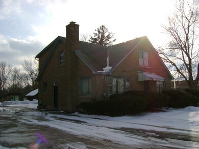 1703 10th St, Waukegan, IL 60085 - photo 2