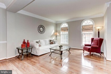 25834 Donegal Dr, Chantilly, VA 20152 - photo 6