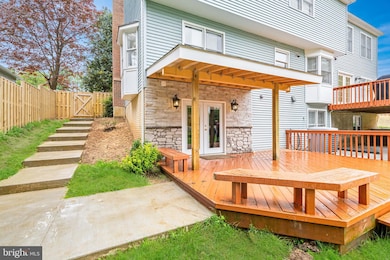 6042 Munson Hill Rd, Falls Church, VA 22041 - photo 4