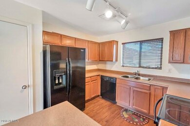 6 Kitchen 2 (800x534)