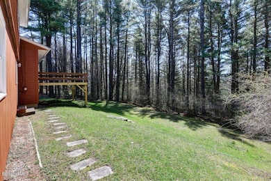 73 Leroi Dr, Pittsfield, MA 01201 - photo 3