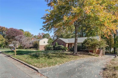 1712 Chesapeake Dr, Greensboro, NC 27410 - photo 2