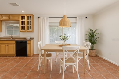 635 N Jefferson Ave unit 635, Sarasota, FL 34237 - photo 7