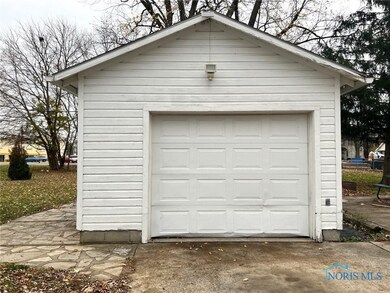 811 N Cory St, Findlay, OH 45840 - photo 4