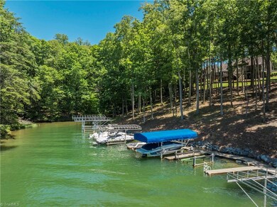 Boat lift