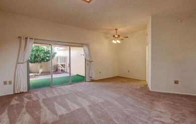 10536 W Palmeras Dr, Sun City, AZ 85373 - photo 6