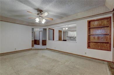 2220 NE 10th St, Moore, OK 73160 - photo 5