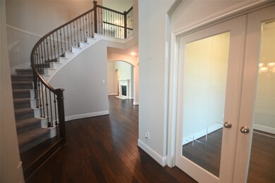 1914 Thomas Smith Ct, Richmond, TX 77469 - photo 2