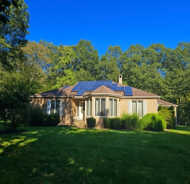 360 Martin Rd, Hebron, CT 06248 - photo 2