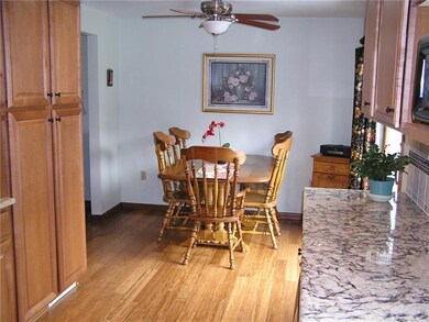 Eat in kitchen