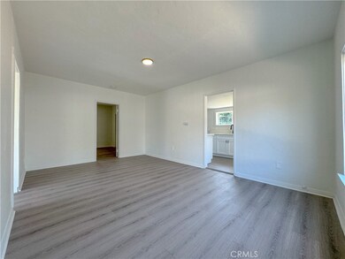 614 W Cressey St, Compton, CA 90222 - photo 3