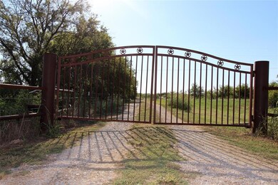 5950 Western Star Dr, Justin, TX 76247 - photo 6