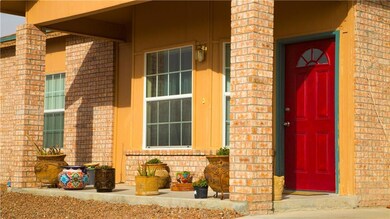 640 Villa Romero Dr, El Paso, TX 79928 - photo 3