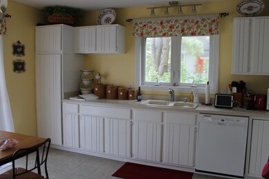 3  Kitchen