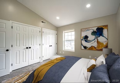 253 W River St, Milford, CT 06461 - photo 2