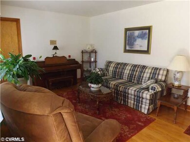 Living Room - Formal Living Room