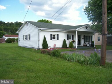 208 Chipley Ln, Moorefield, WV 26836 - photo 2