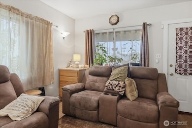 4518 S J St, Tacoma, WA 98418 - photo 2