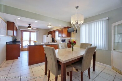 407 Leverett Ave, Staten Island, NY 10308 - photo 4