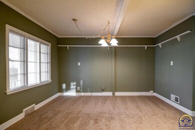 2010 SW Collins Ave, Topeka, KS 66604 - photo 5