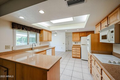 17403 N Jasmine Dr, Sun City, AZ 85373 - photo 6
