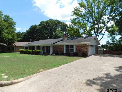 731 731 Jeffery, Tyler, TX 75703 - photo 2