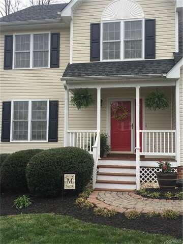 Maintenance Free, Front Porch, Sidewalk and beauti