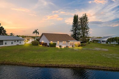 3832 Rowena Cir, West Palm Beach, FL 33417 - photo 2