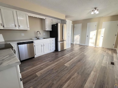 8001 SW 24th St, Topeka, KS 66614 - photo 5