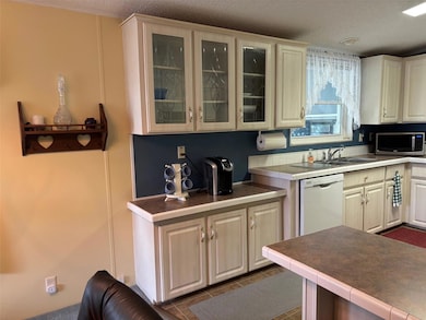 6107 Grand Oaks Dr SE, Winter Haven, FL 33884 - photo 7